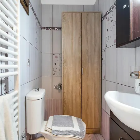 بيت للعطل Remvi House *