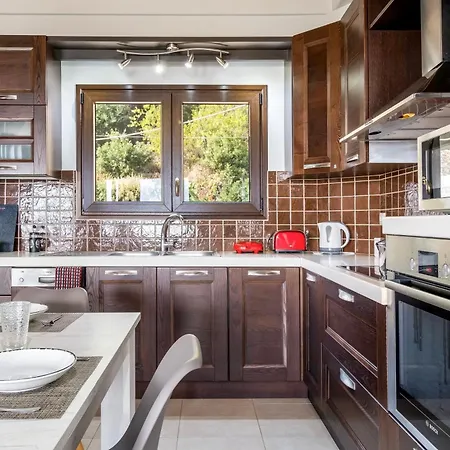 Remvi House بيت للعطل *