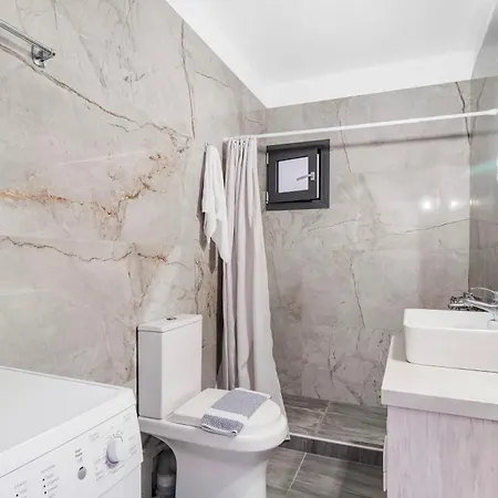 Remvi House بيت للعطل *