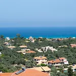 Remvi House Nyaraló *