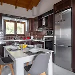 Nyaraló Remvi House *